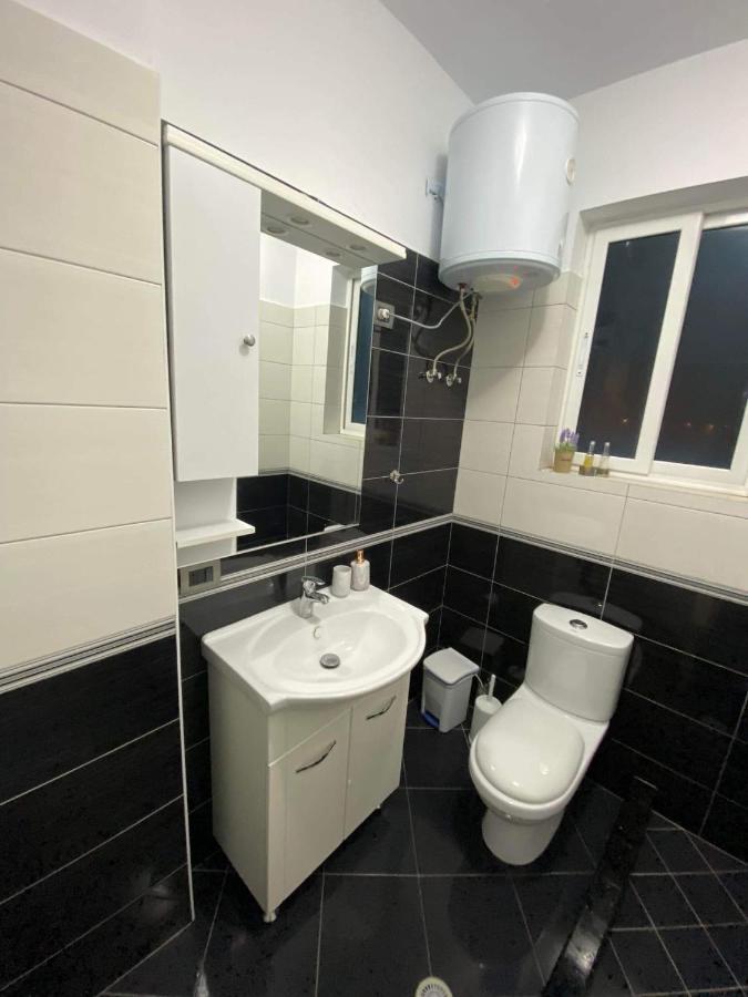 فيير Orfeas Central Apartment المظهر الخارجي الصورة
