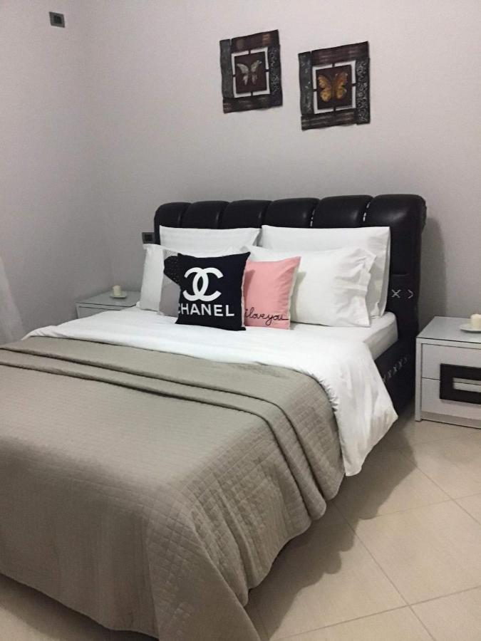 فيير Orfeas Central Apartment المظهر الخارجي الصورة