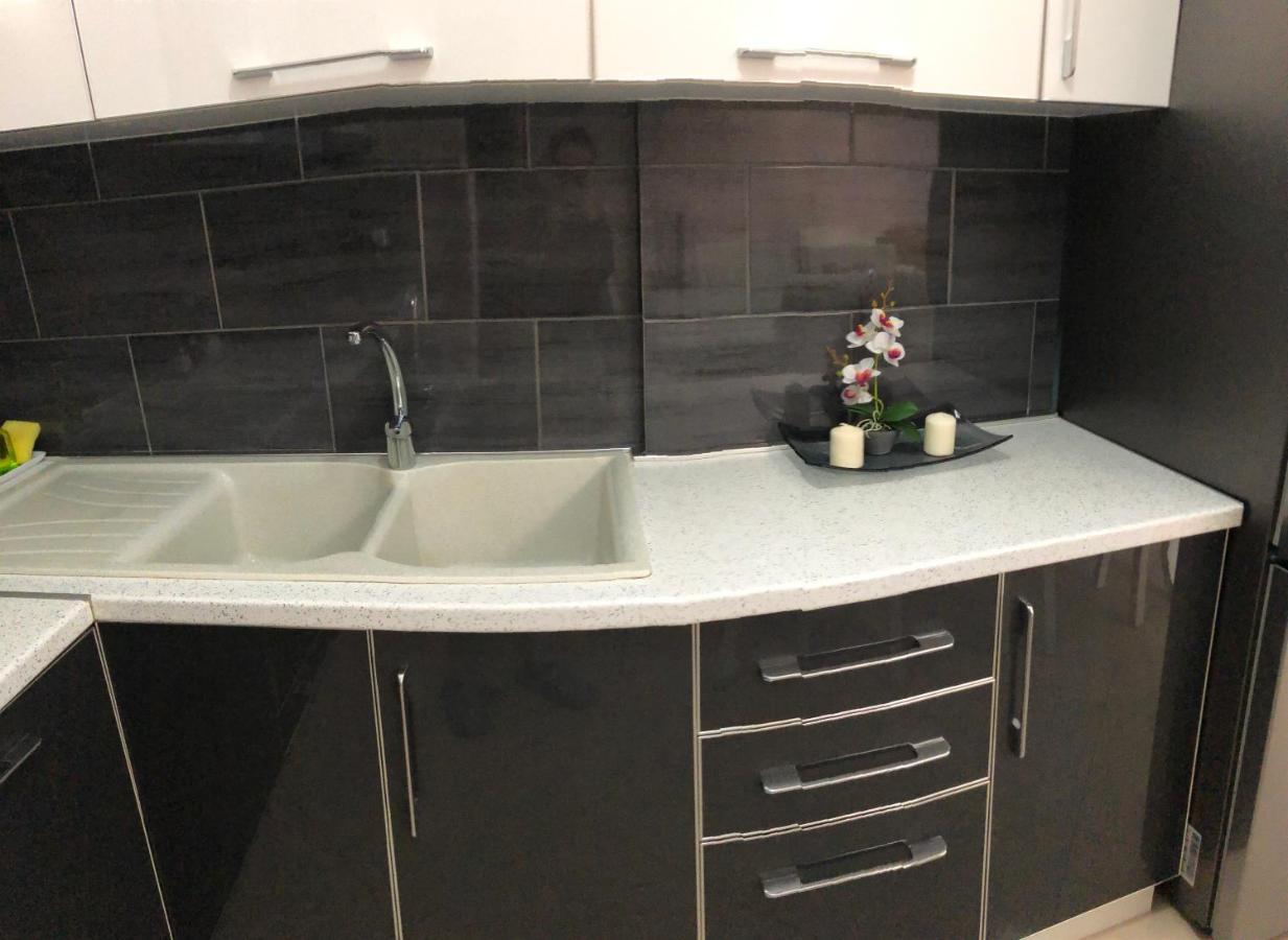 فيير Orfeas Central Apartment المظهر الخارجي الصورة